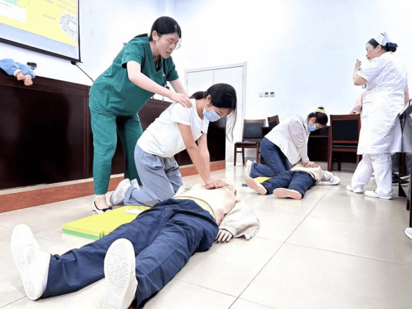 院网站-青春“医”站，志愿同行——市妇幼保健院2024年暑期大学生志愿服务活动圆满落幕815