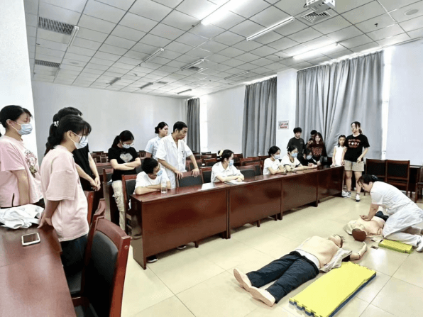 院网站-青春“医”站，志愿同行——市妇幼保健院2024年暑期大学生志愿服务活动圆满落幕816