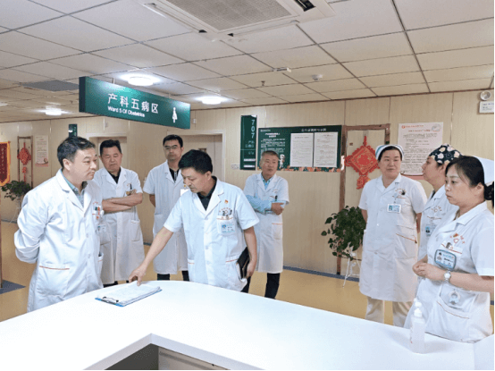 紧绷安全之弦 筑牢安全防线——市妇幼保健院开展节前安全生产检查444