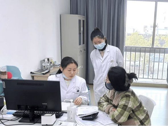守护成长，从“新”出发——市妇幼保健院举办寒假儿童与青少年生长发育义诊活动307