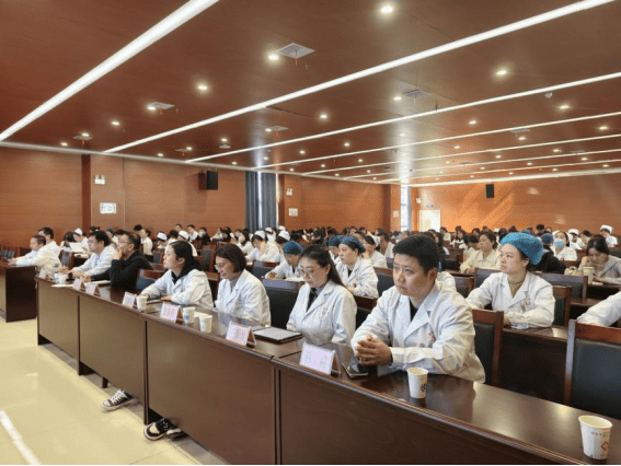 院网站-严抓医疗质量 坚守安全底线 护航医院高质量发展——市妇幼保健院举办医疗质量专项培训会333