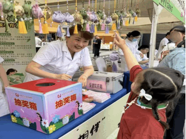 端午艾香飘春申 中医惠民暖人心——淮南市妇幼保健院助力“淮畔中医文化节”举行701
