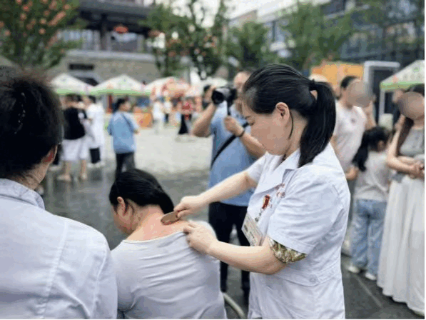 端午艾香飘春申 中医惠民暖人心——淮南市妇幼保健院助力“淮畔中医文化节”举行703