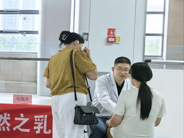 市妇幼保健院（市儿童医院）联合市高新人民医院举行儿科义诊活动636