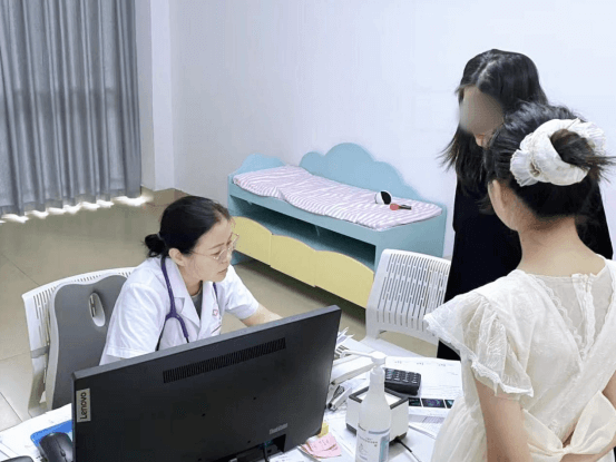 院网站-市妇幼保健院（市儿童医院）举行儿童生长发育暑期义诊活动465