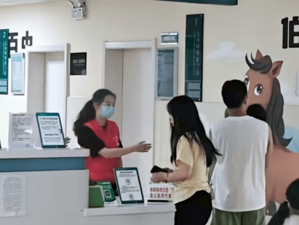 青春淬火，志愿生光——记淮南市妇幼保健院2025年暑期大学生志愿服务活动219